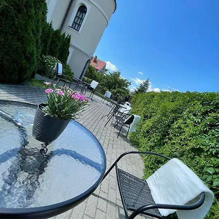 Stary Bed & Breakfast